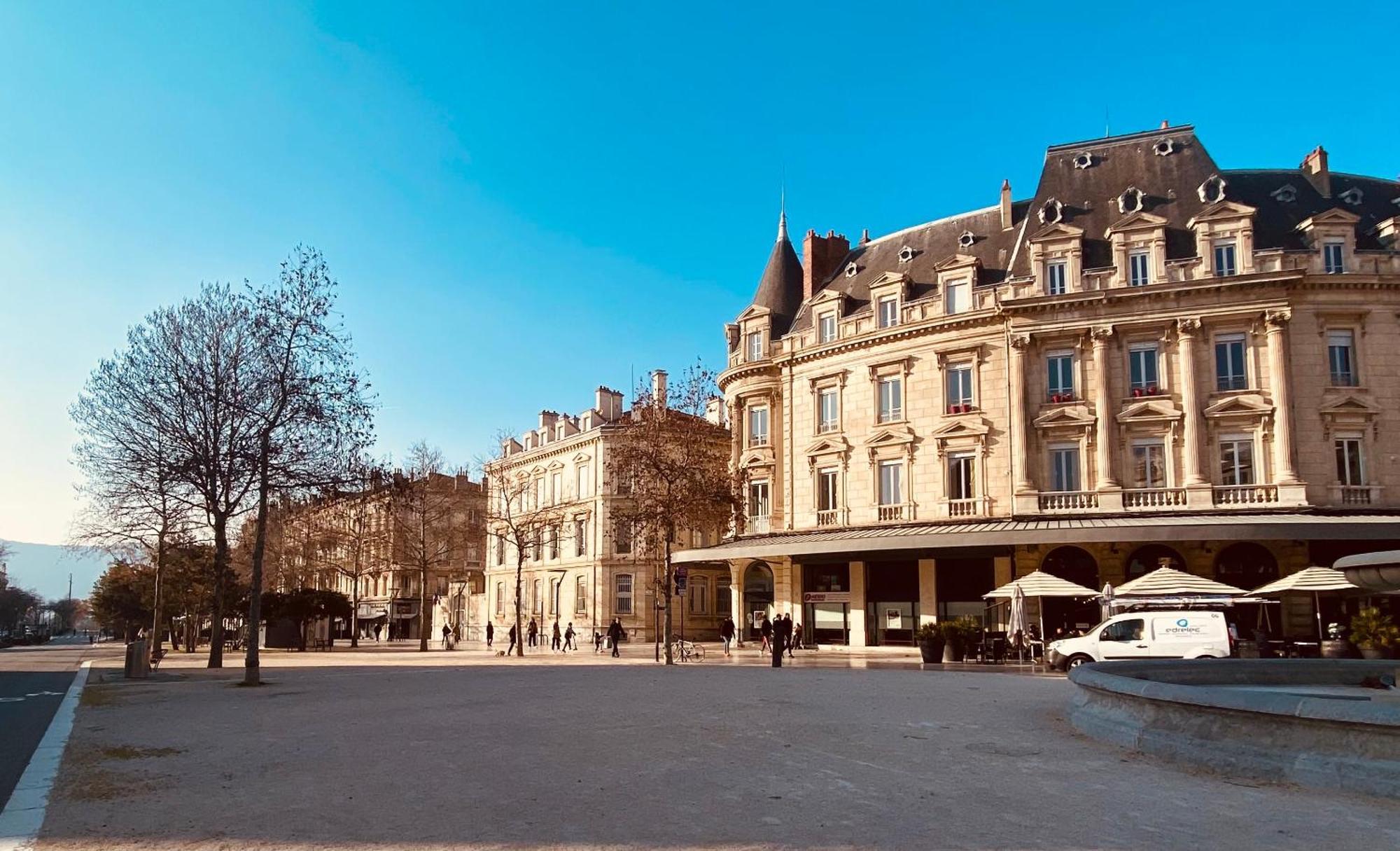 Appartement Centre Ville De Valence Face A La Gare ภายนอก รูปภาพ